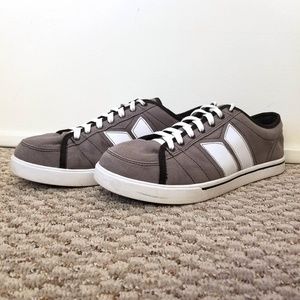 Mackbeth Canvas Lowtop Sneaker Grey/White